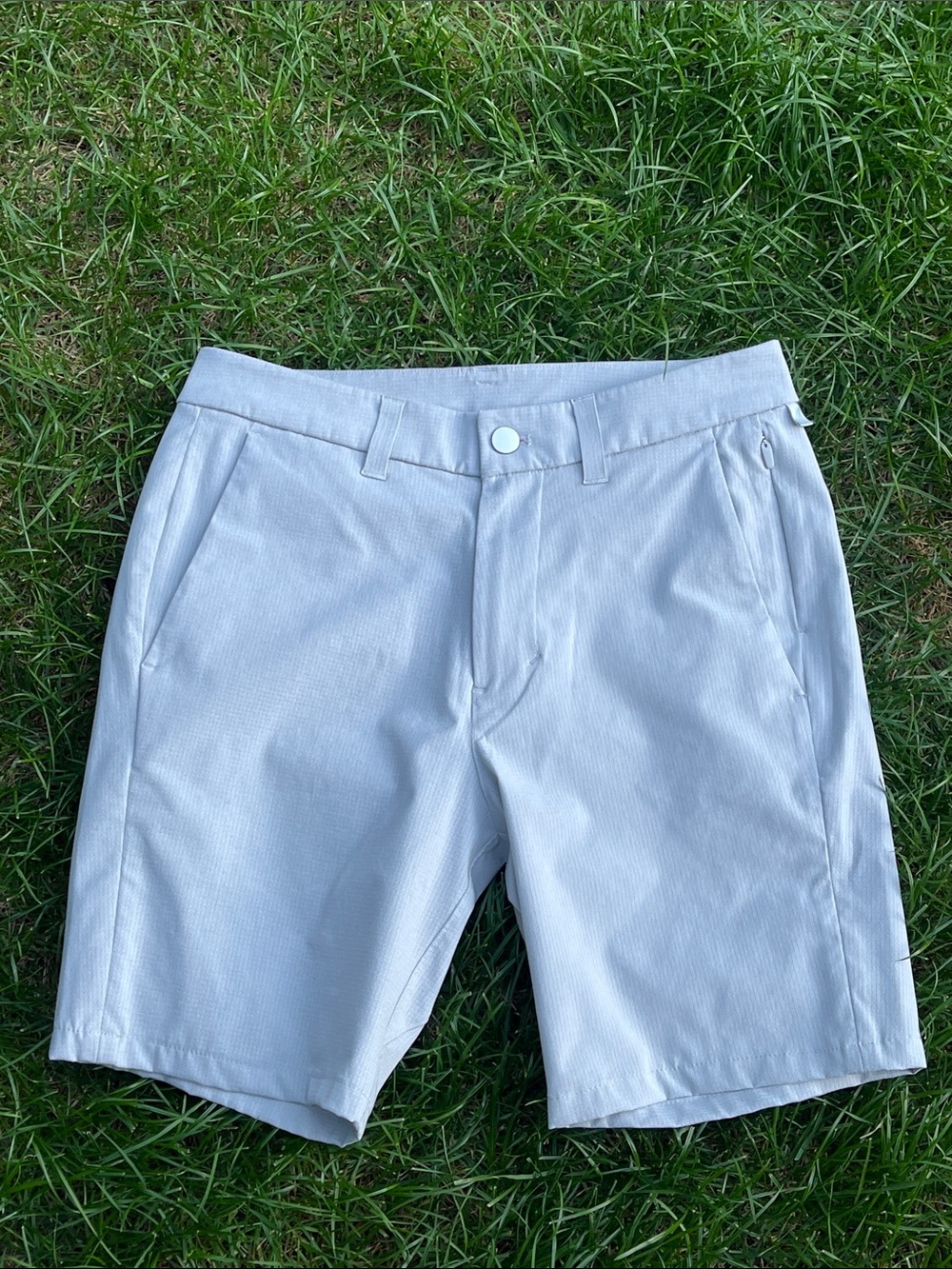 Lululemon Commission Shorts in Grey Sage